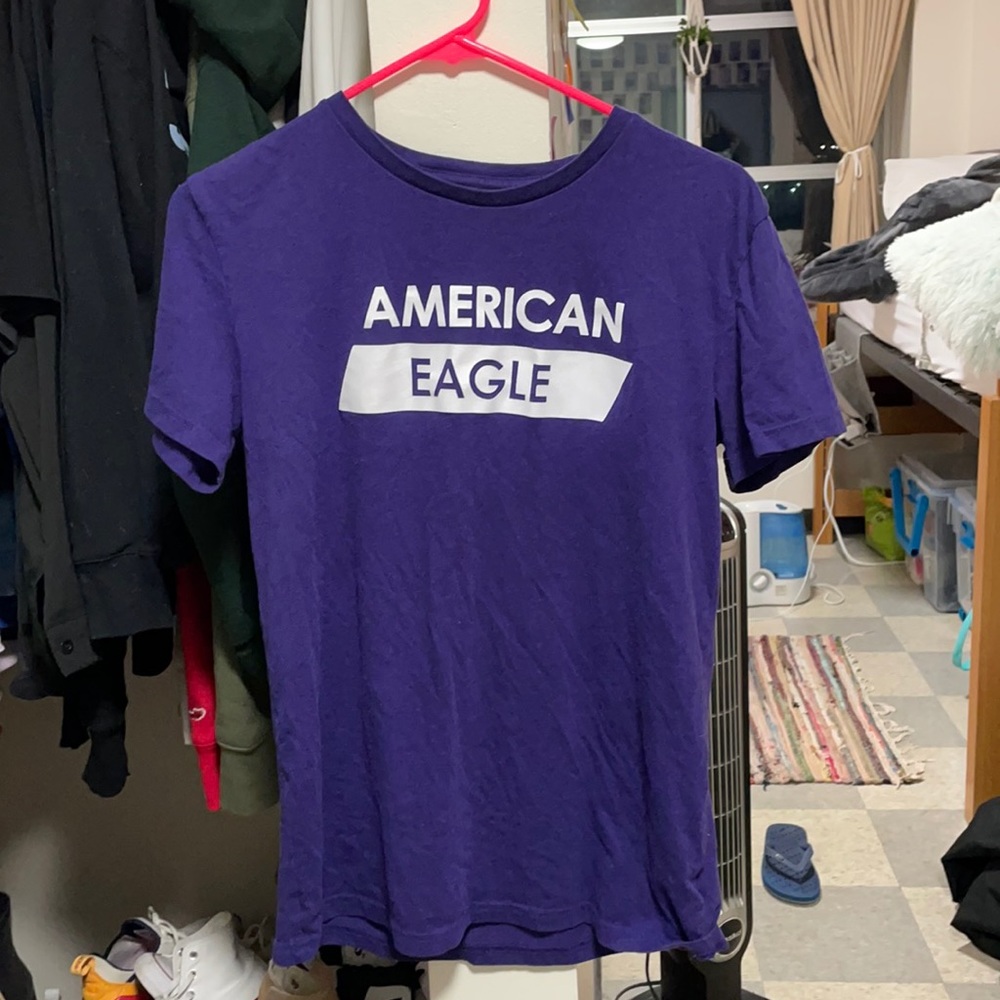 Men’s American Eagle Small Purple Tee